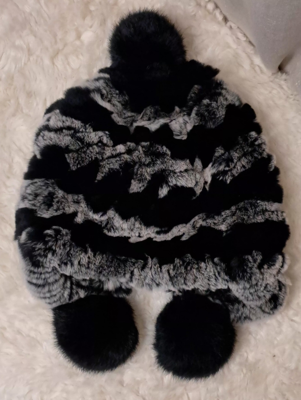 Chinchilla- Patterned Rex Rabbit Fur Beanie With Pom Poms OS - Picture 5 of 5